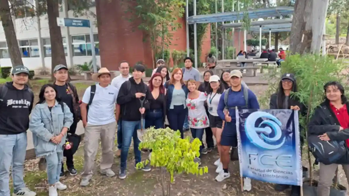Raíces que nos unen: BUAP siembra ahuehuetes en Ciudad Universitaria