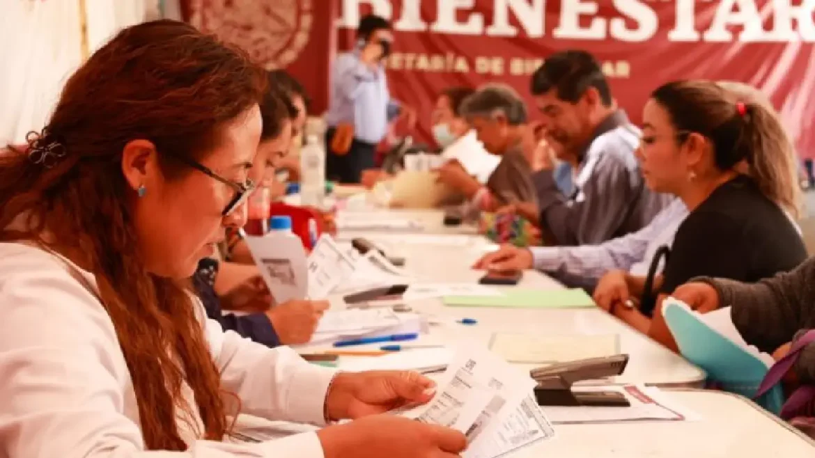 ¿Cuántas personas busca beneficiar el Gobierno con los Programas del Bienestar en 2026?