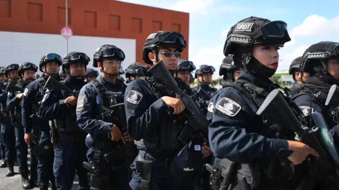 Policías estatales del Estado de México durante la Operación Otomí
